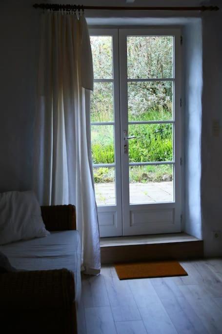 Relax With Art And Nature Mellionnec Exteriör bild
