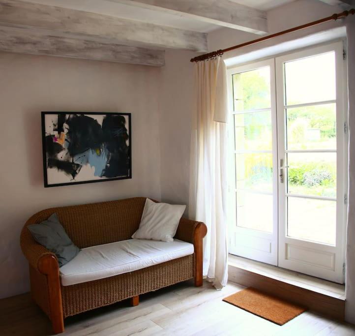 Relax With Art And Nature Mellionnec Exteriör bild