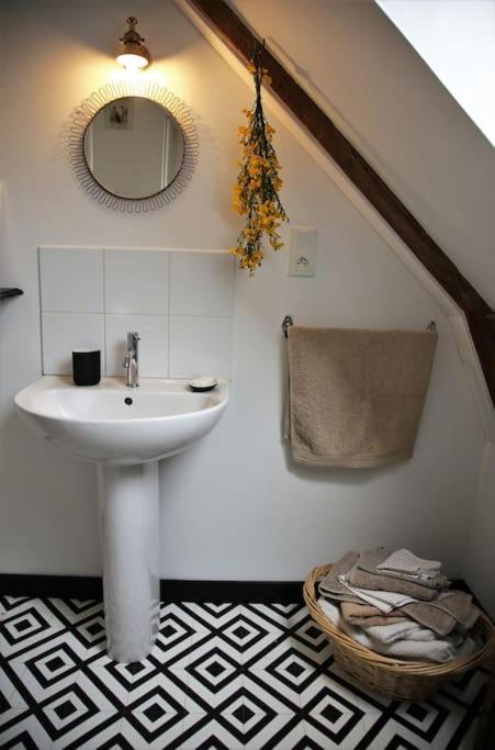 Relax With Art And Nature Mellionnec Exteriör bild